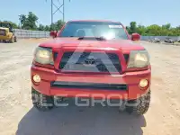 2011 Toyota TACOMA photo