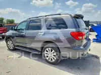 2011 Toyota SEQUOIA фото