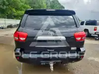 2011 Toyota SEQUOIA фото