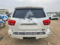 2011 Toyota SEQUOIA фото