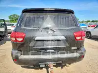 2011 Toyota SEQUOIA фото
