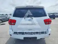 2011 Toyota SEQUOIA фото