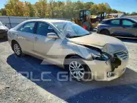 2011 Toyota CAMRY фото