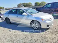 2011 Toyota CAMRY фото