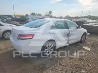 2011 Toyota CAMRY фото