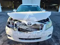 2011 Toyota CAMRY фото