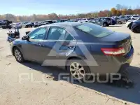 2011 Toyota CAMRY фото