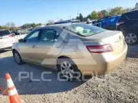 2011 Toyota CAMRY фото
