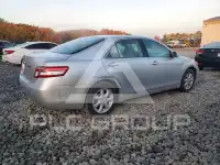 2011 Toyota CAMRY фото