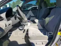 2011 Toyota CAMRY фото
