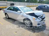 2011 Toyota CAMRY фото
