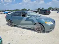 2011 Toyota CAMRY фото