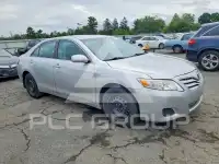 2011 Toyota CAMRY фото