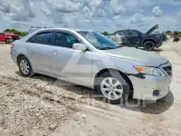 2011 Toyota CAMRY фото