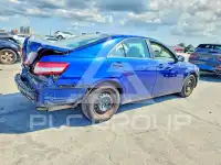 2011 Toyota CAMRY фото