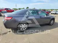 2011 Toyota CAMRY photo