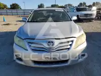2011 Toyota CAMRY фото