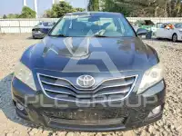 2011 Toyota CAMRY фото