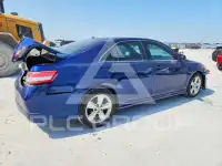 2011 Toyota CAMRY фото