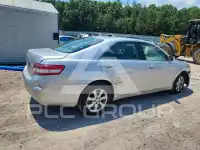 2011 Toyota CAMRY фото