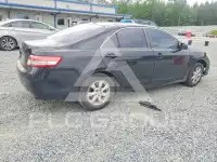 2011 Toyota CAMRY фото