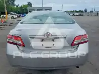 2011 Toyota CAMRY фото