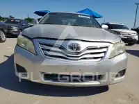 2011 Toyota CAMRY фото