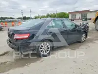 2011 Toyota CAMRY фото