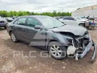 2011 Toyota CAMRY фото