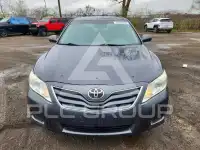 2011 Toyota CAMRY фото