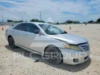2011 Toyota CAMRY фото