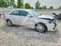 2011 Toyota CAMRY фото
