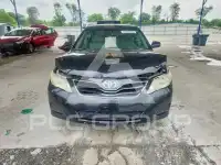 2011 Toyota CAMRY фото