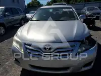 2011 Toyota CAMRY фото