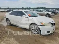 2011 Toyota CAMRY фото