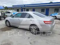 2011 Toyota CAMRY фото