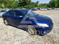 2011 Toyota CAMRY фото