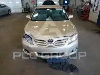 2011 Toyota CAMRY фото
