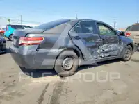 2011 Toyota CAMRY photo