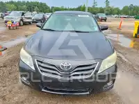 2011 Toyota CAMRY фото