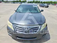 2011 Toyota CAMRY фото