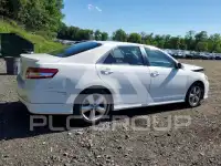 2011 Toyota CAMRY фото