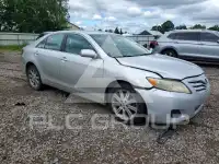 2011 Toyota CAMRY photo