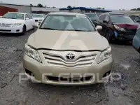 2011 Toyota CAMRY фото