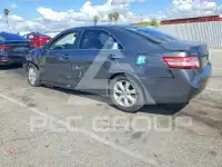 2011 Toyota CAMRY фото