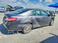 2011 Toyota CAMRY photo