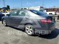 2011 Toyota CAMRY фото