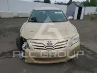2011 Toyota CAMRY фото