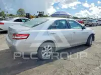 2011 Toyota CAMRY фото