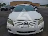2011 Toyota CAMRY фото